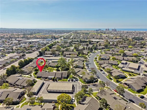 $1,015,000 | 8933 Amador Circle, Unit 1316E, Huntington Beach, CA 92646