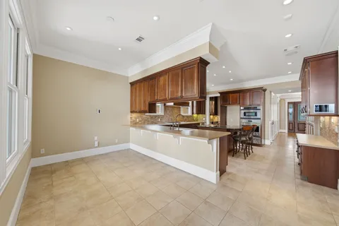 $2,495,000 | 607 East 15th Street, Houston, TX 77008