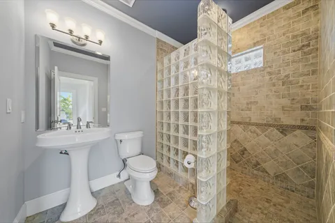 $2,495,000 | 607 East 15th Street, Houston, TX 77008