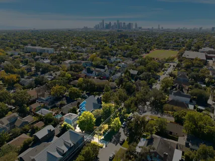 $2,495,000 | 607 East 15th Street, Houston, TX 77008