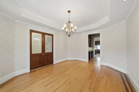 $2,495,000 | 607 East 15th Street, Houston, TX 77008