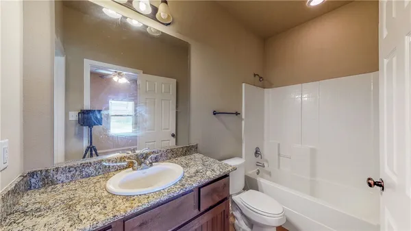 $2,400 | 3414 Cullen Trail, College Station, TX 77845