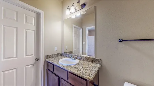 $2,400 | 3414 Cullen Trail, College Station, TX 77845