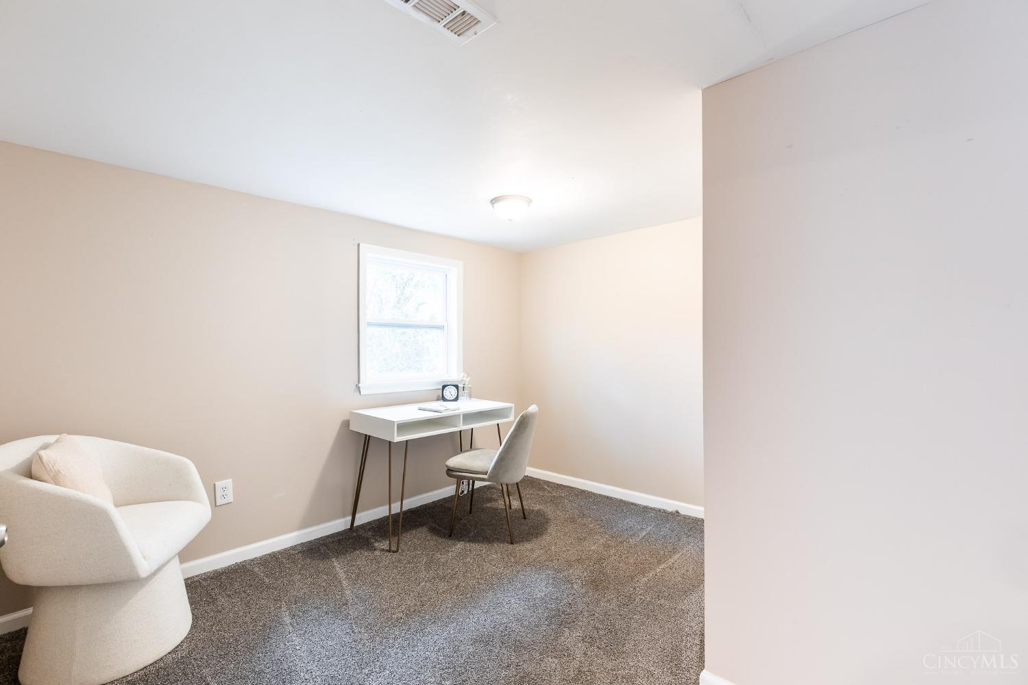 7035 Bridgetown Road Cincinnati, OH 45248 - Photo 10 of 22