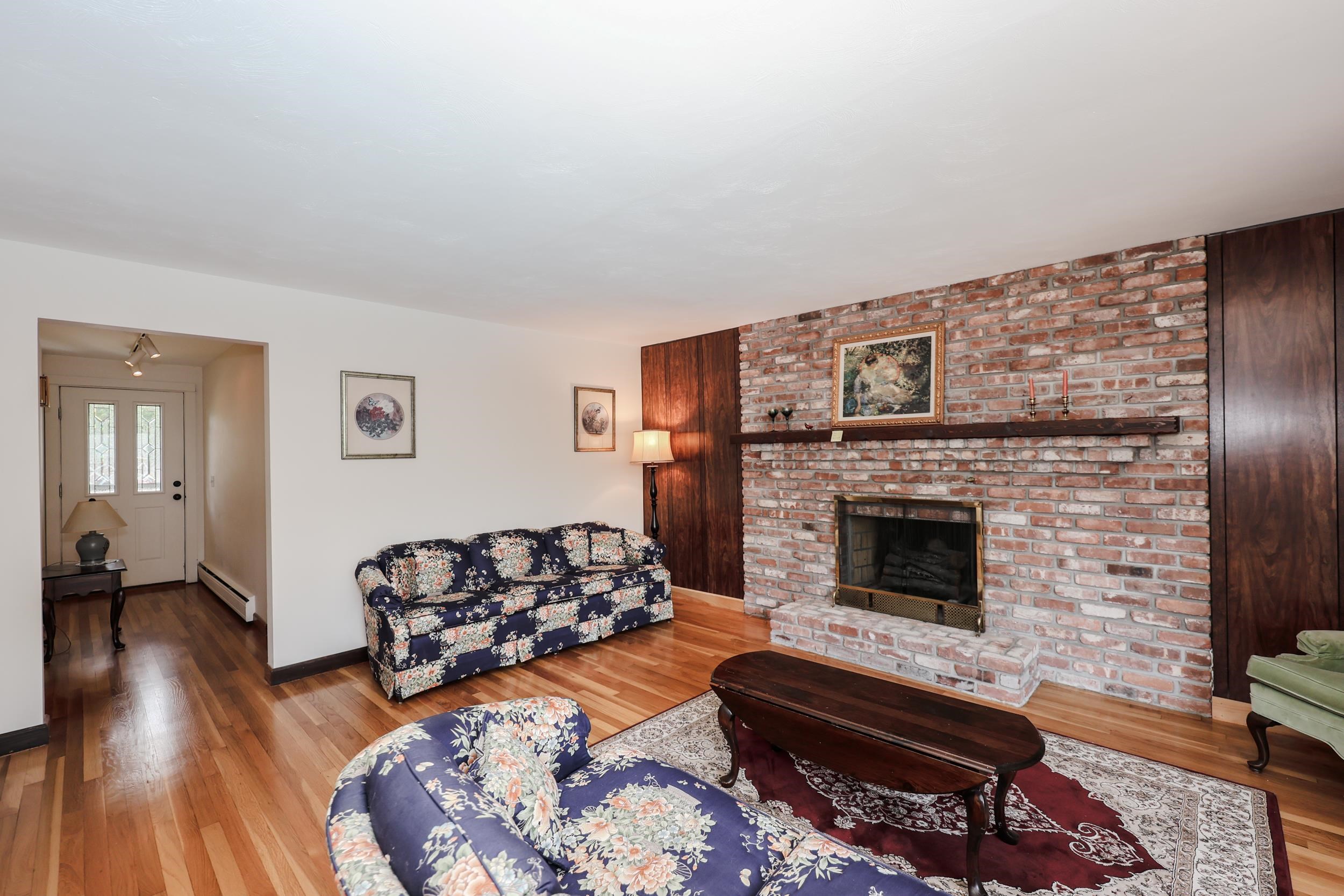 68 Robinson Road Nashua, NH 03060 - Photo 20 of 54