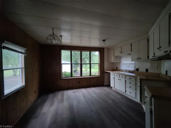 $149,000 | 527 Riverview Road, Lexington, NC 27292