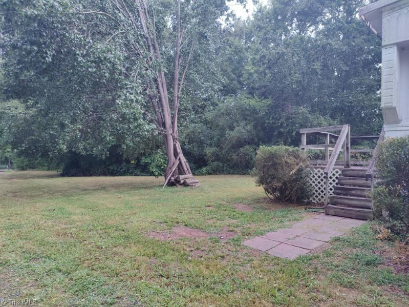 527 Riverview Road Lexington, NC 27292 - Photo 2 of 16