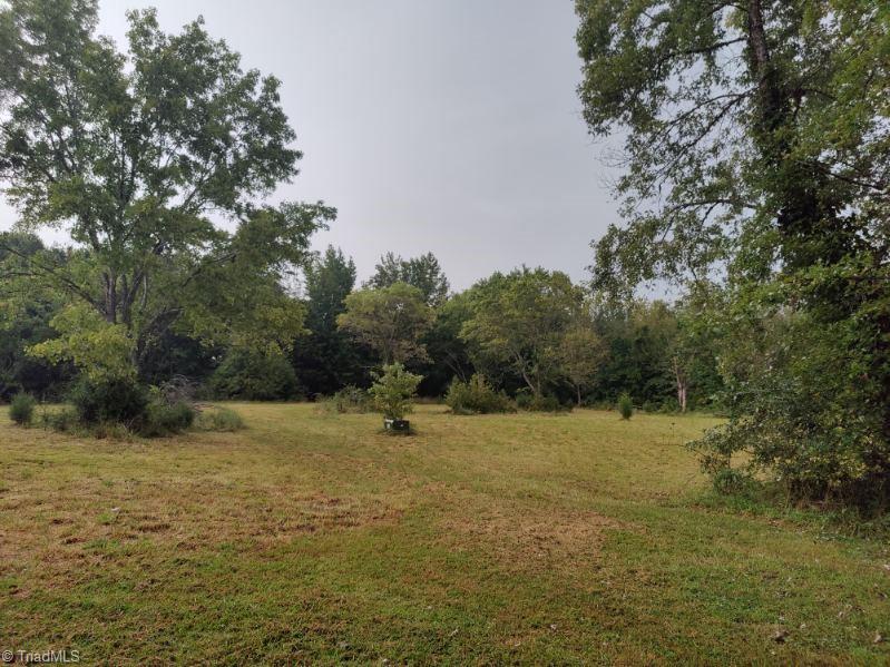 527 Riverview Road Lexington, NC 27292 - Photo 7 of 16