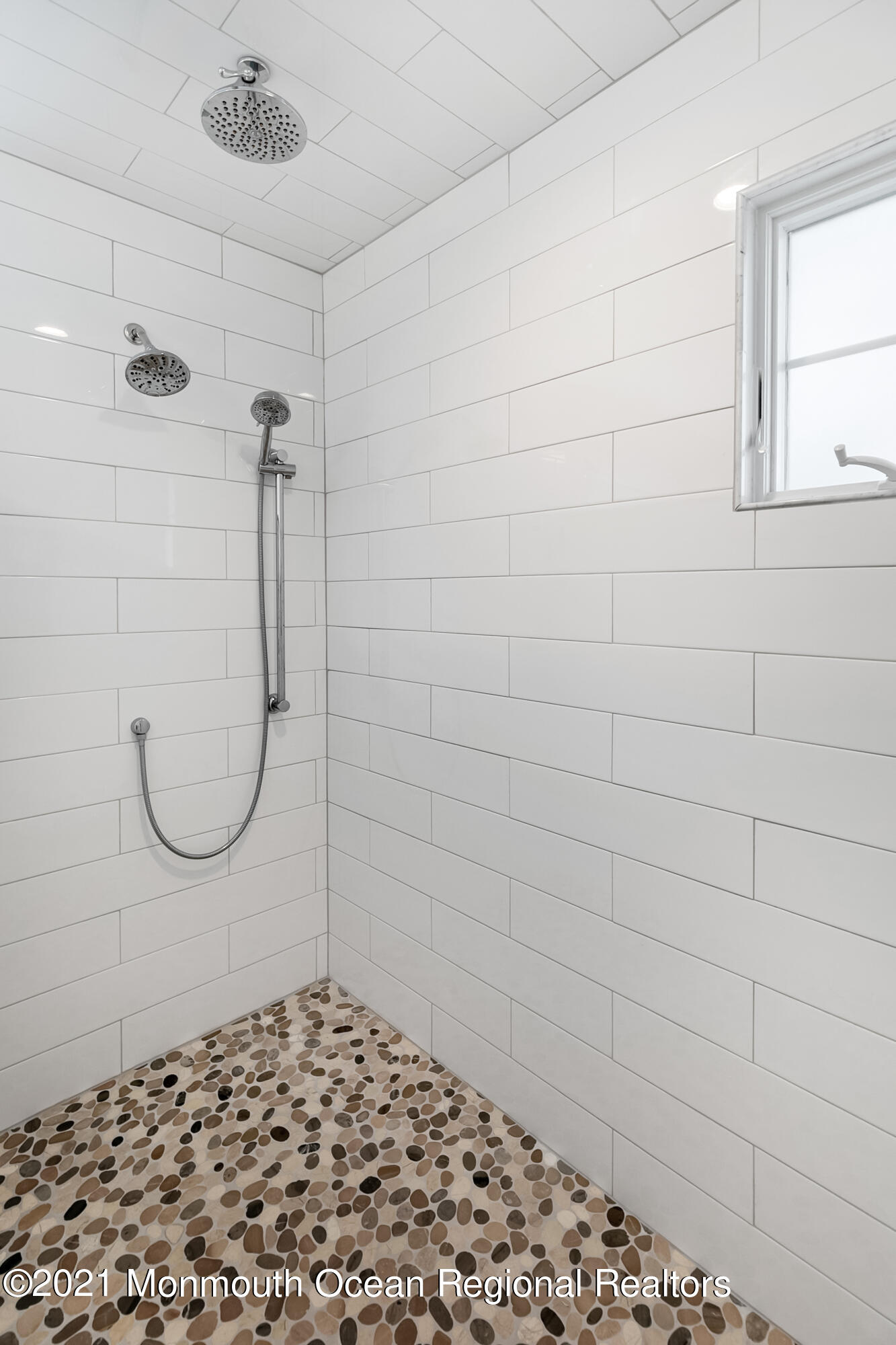 89 Black Point Road Rumson, NJ 07760 - Photo 29 of 44 89 Black Point Rd Rumson NJ-print-030-01