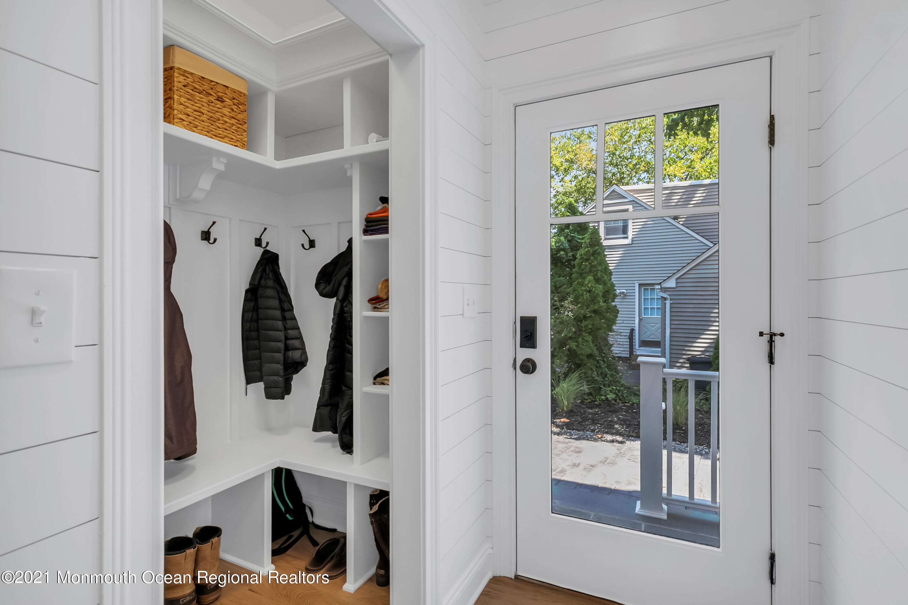 89 Black Point Road Rumson, NJ 07760 - Photo 10 of 44 89 Black Point Rd Rumson NJ-print-010-00