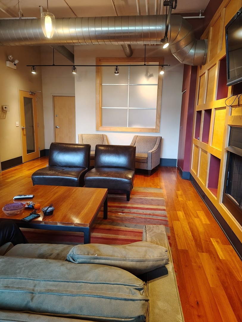 2323 West Pershing Road, Unit 336 Chicago, IL 60609 - Photo 7 of 47 Gallery Image 7