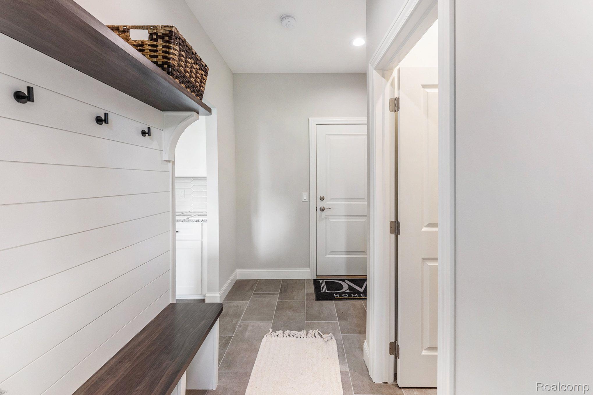 2903 Basil Drive Rochester, MI 48309 - Photo 23 of 53 Gallery Image 23
