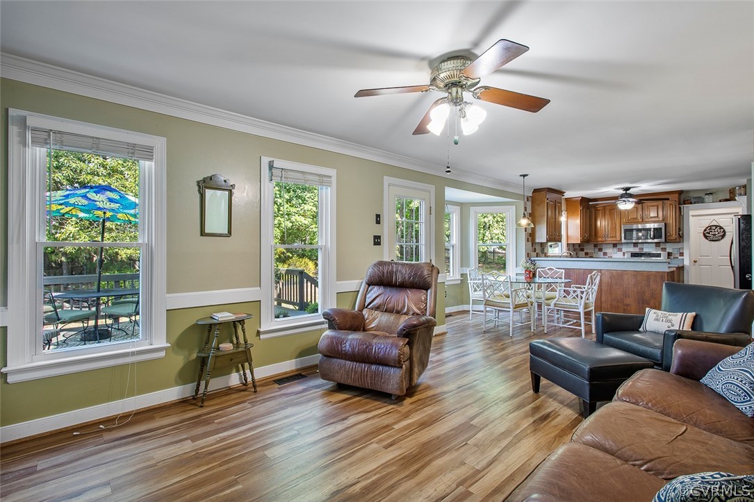 2110 Stoneheather Road Henrico, VA 23238 - Photo 3 of 27 Gallery Image 3