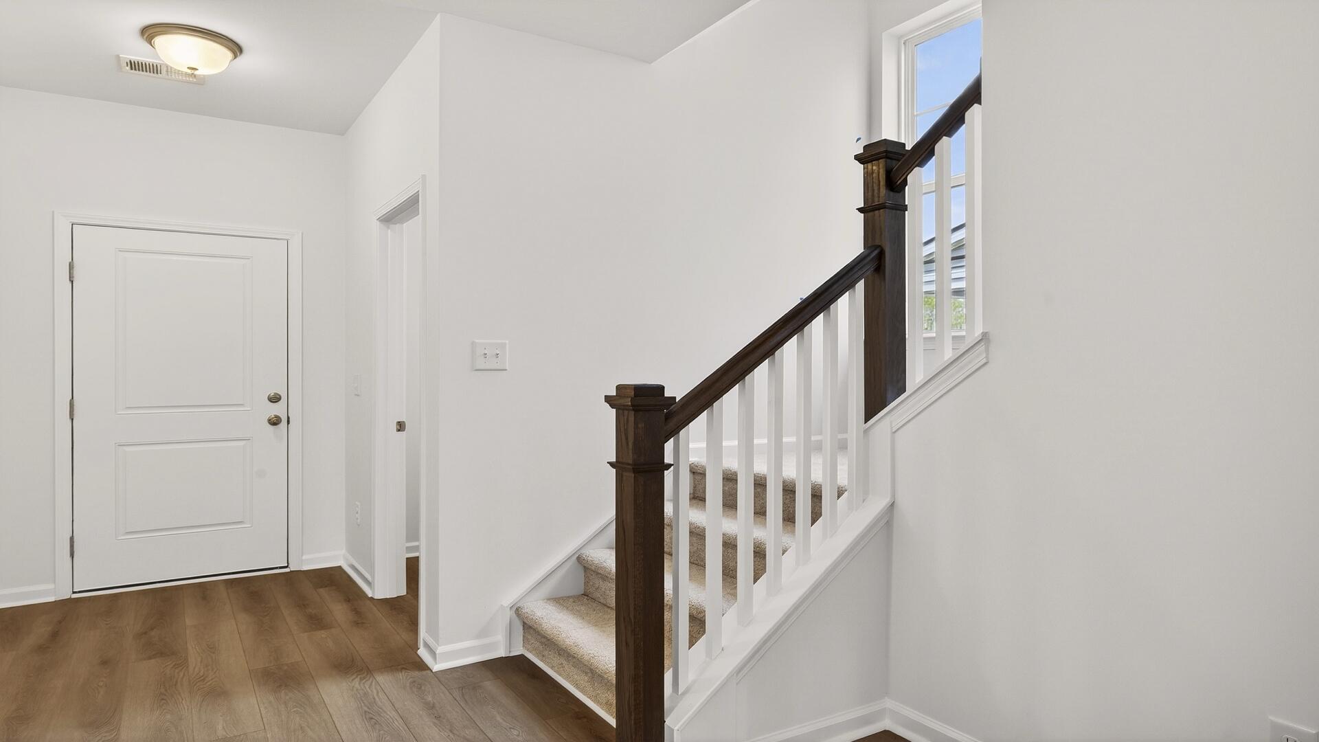 425 Cadbury Loop Summerville, SC 29486 - Photo 4 of 21