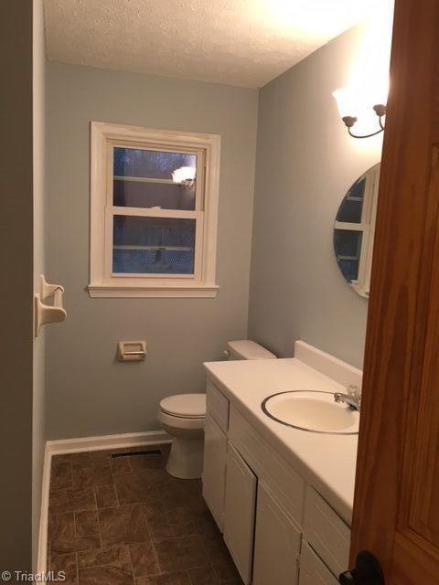 201 Brightwood Road Eden, NC 27288 - Photo 4 of 12 Gallery Image 4