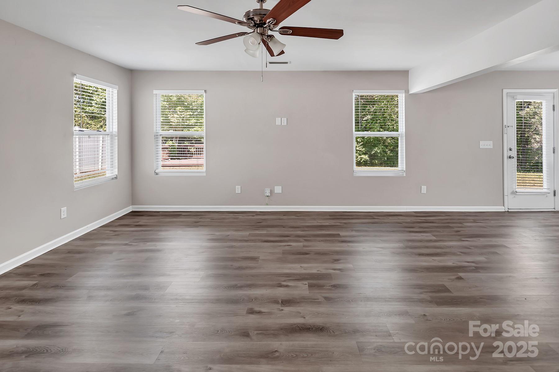 2751 Bramble Ridge Court Charlotte, NC 28215 - Photo 12 of 44