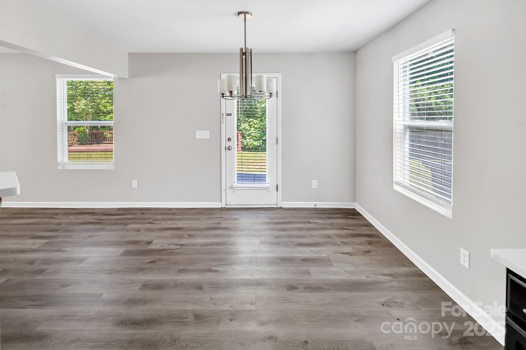 2751 Bramble Ridge Court Charlotte, NC 28215 - Photo 16 of 44