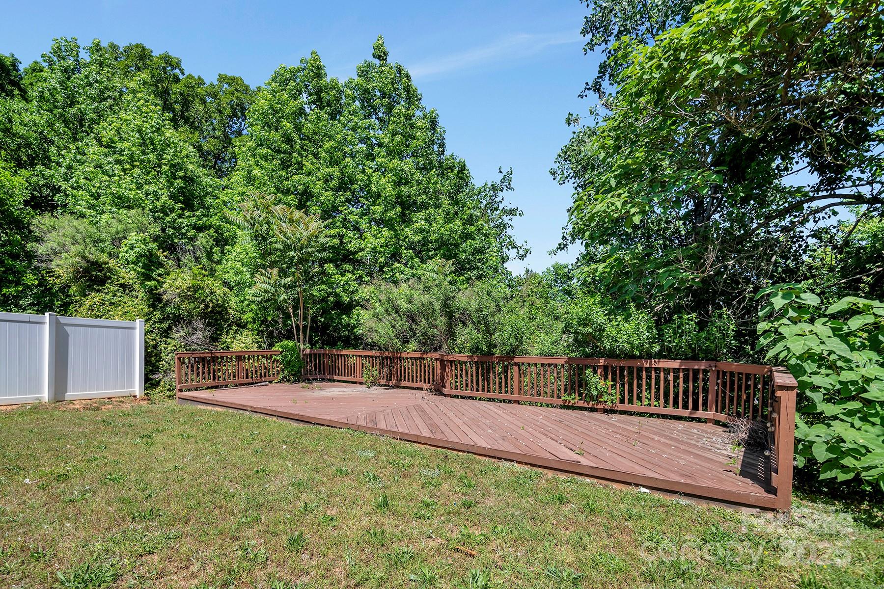 2751 Bramble Ridge Court Charlotte, NC 28215 - Photo 42 of 44