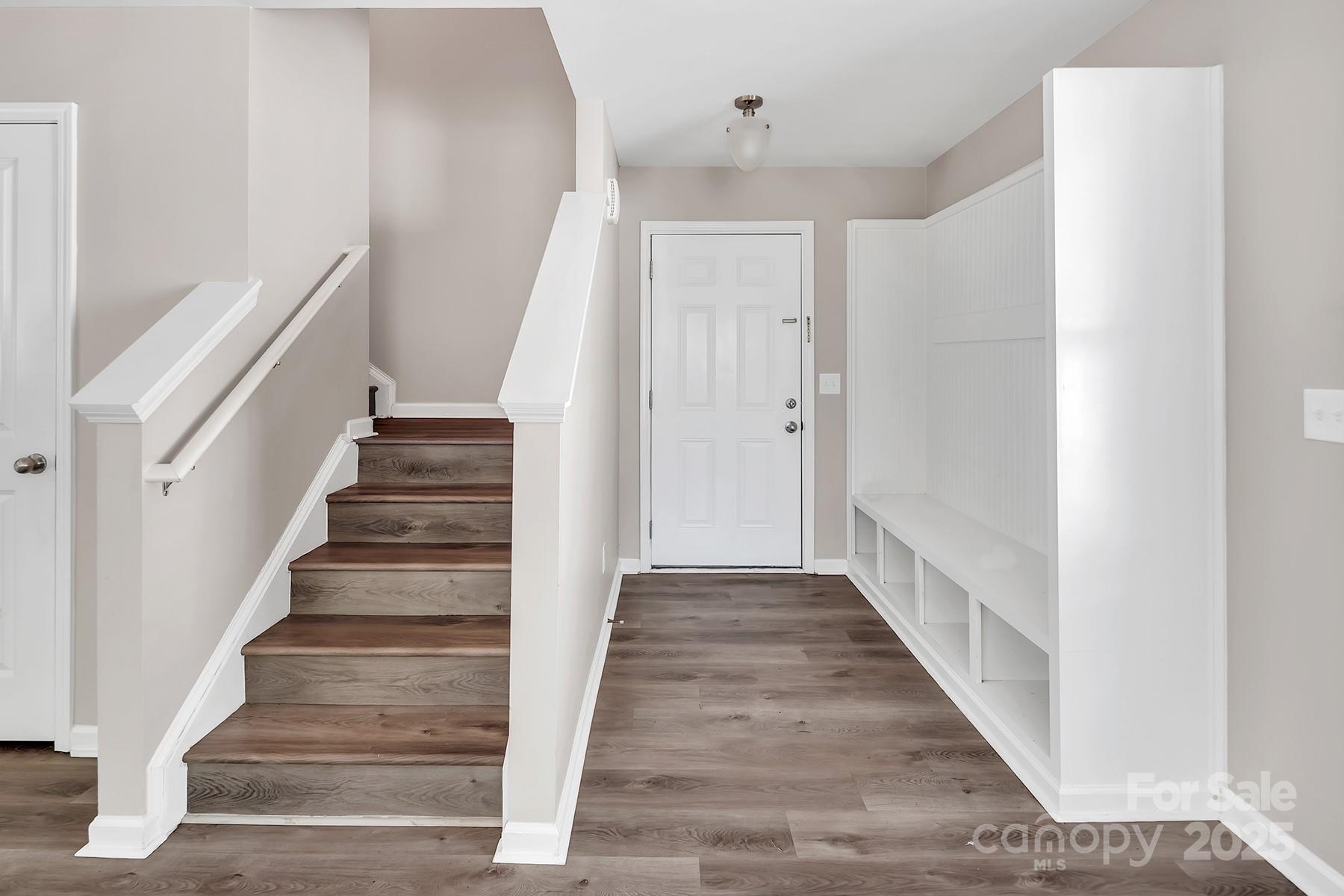 2751 Bramble Ridge Court Charlotte, NC 28215 - Photo 5 of 44