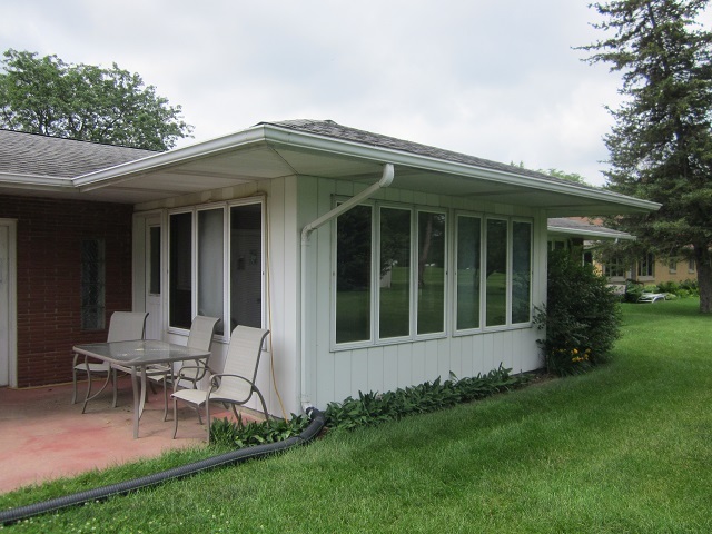 403 Cleveland Avenue Rochelle, IL 61068 - Photo 6 of 8