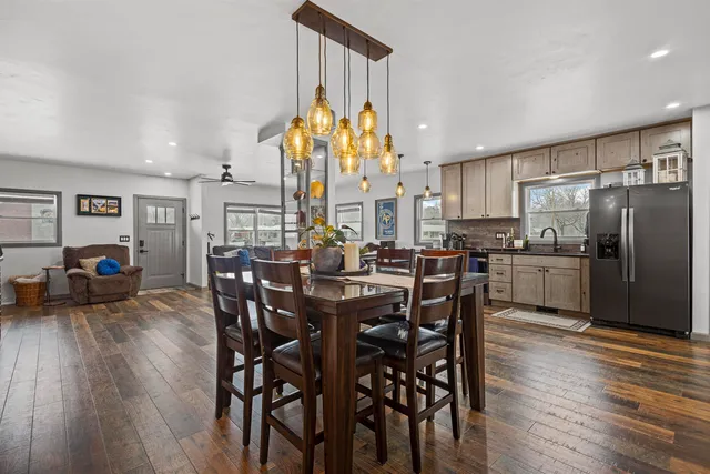 $875,000 | 1749 South Oneida Street, Green Bay, WI 54304