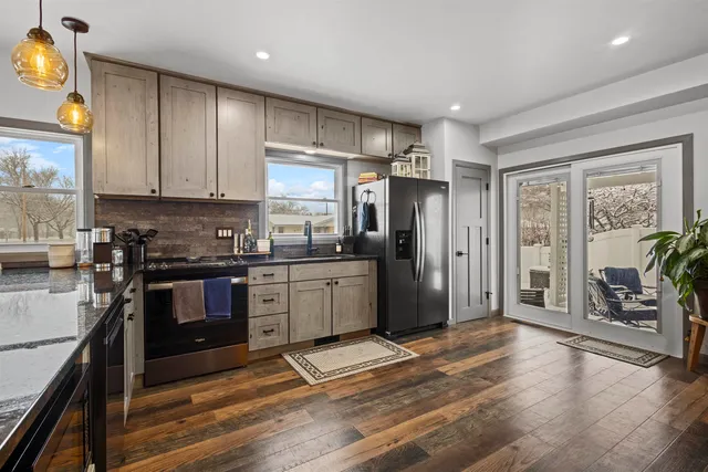 $875,000 | 1749 South Oneida Street, Green Bay, WI 54304