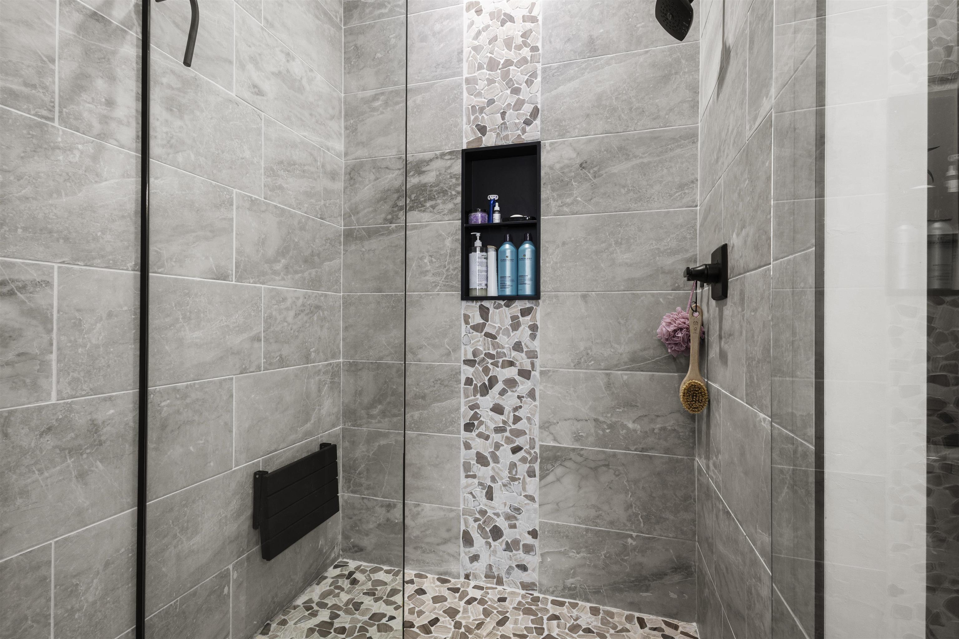 1749 South Oneida Street Green Bay, WI 54304 - Photo 24 of 47