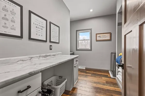 $875,000 | 1749 South Oneida Street, Green Bay, WI 54304