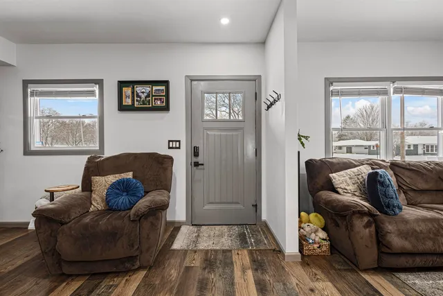 $875,000 | 1749 South Oneida Street, Green Bay, WI 54304