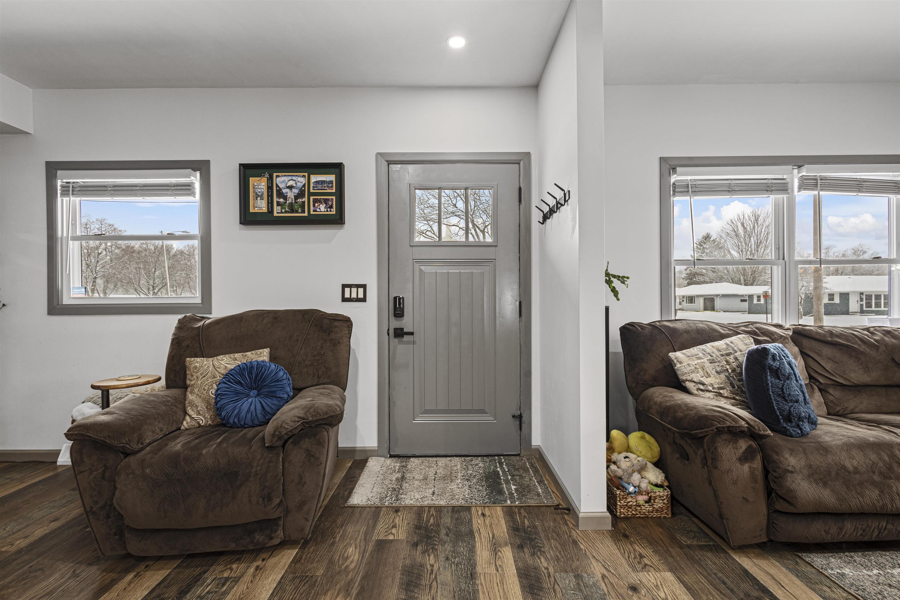 1749 South Oneida Street Green Bay, WI 54304 - Photo 7 of 47