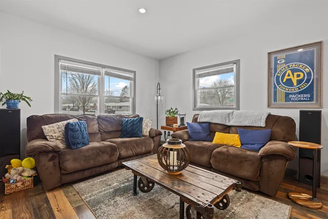 $875,000 | 1749 South Oneida Street, Green Bay, WI 54304