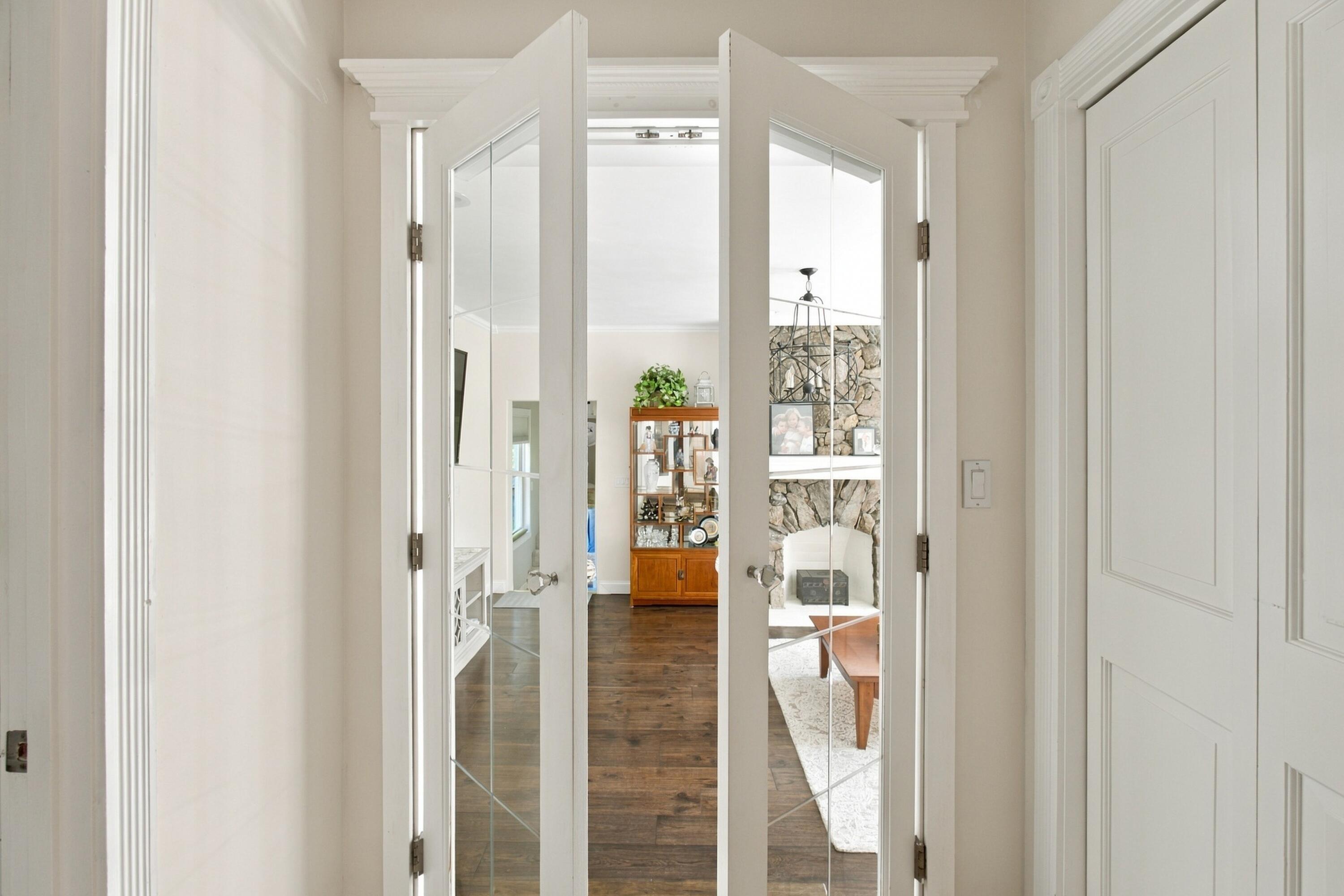 1 Payneton Hill Road York, ME 03909 - Photo 18 of 31 great room entrance