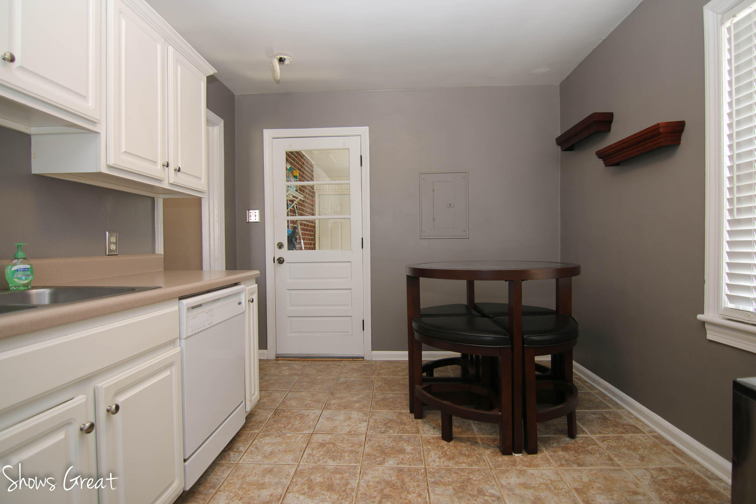 1822 Carlton Road Southwest Roanoke, VA 24015 - Photo 7 of 15 IMG_7342.jpg