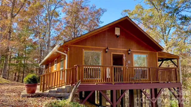 $685,000 | 288 Rebel Drive, Hot Springs, NC 28743