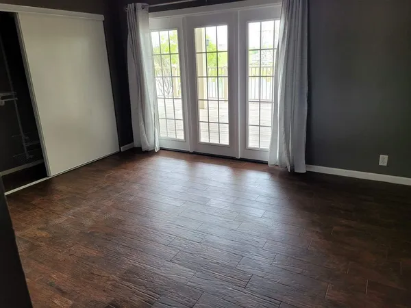 $1,800 | 200 Full Moon, Horseshoe Bay, TX 78657
