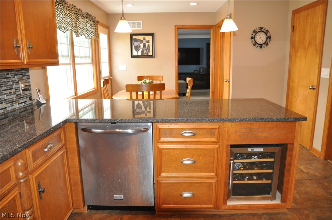 2360 Howland Wilson Road Northeast Warren, OH 44484 - Photo 7 of 35 Gallery Image 7