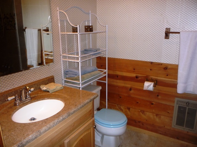 11865 Baden Road Truckee, CA 96161 - Photo 9 of 11 Master Bath