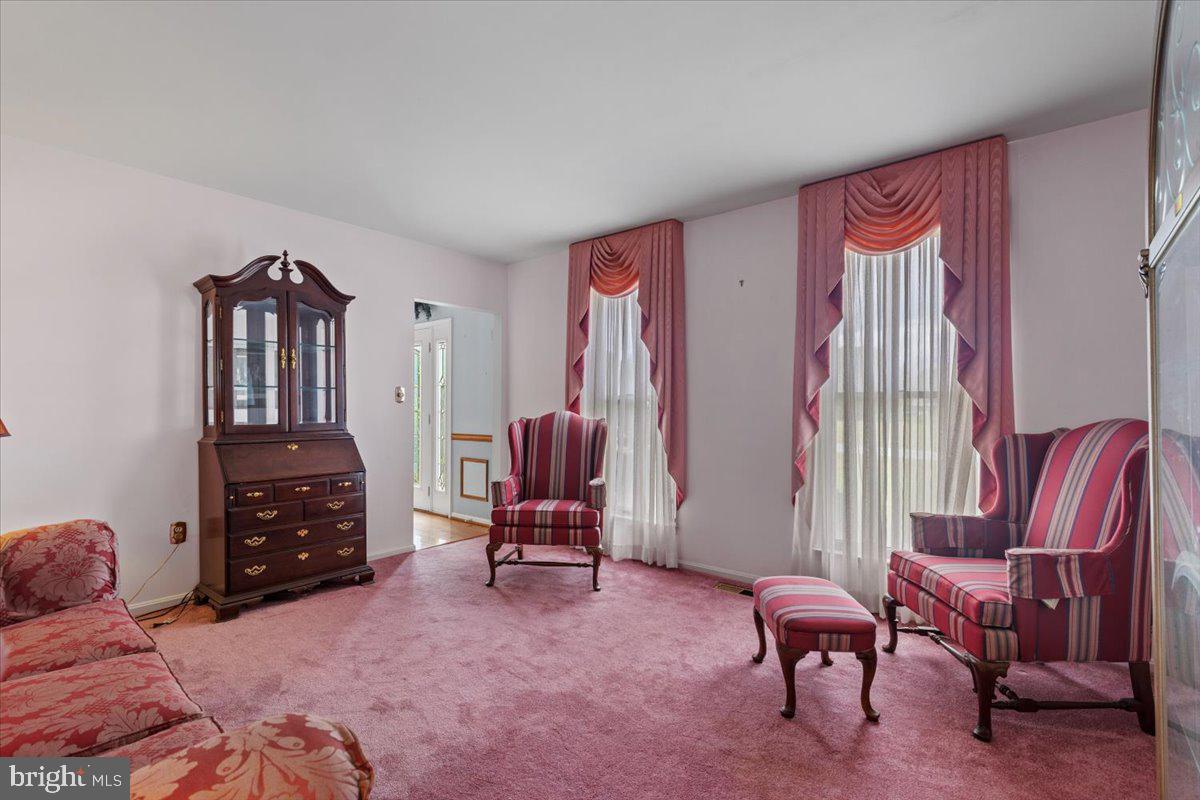 11871 Lexington Drive Dunkirk, MD 20754 - Photo 13 of 56 Living Room