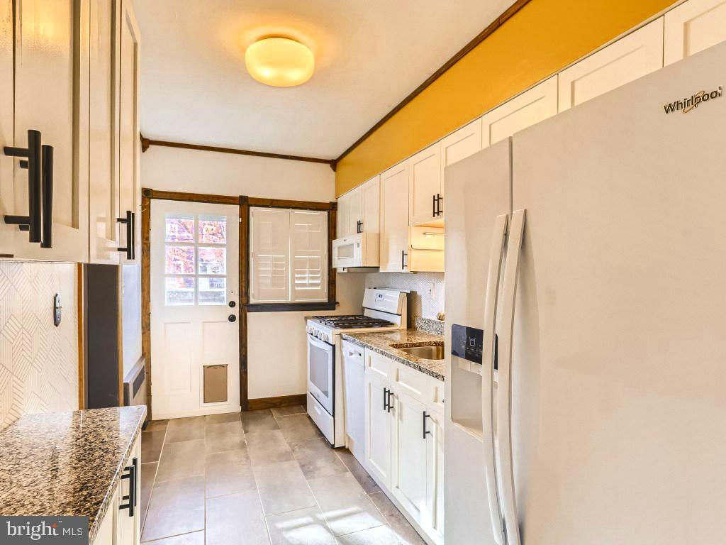 3716 Ednor Road Baltimore, MD 21218 - Photo 4 of 12