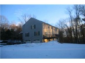 10 Hazel Wood Road Hudson, NH 03051 - Photo 2 of 5