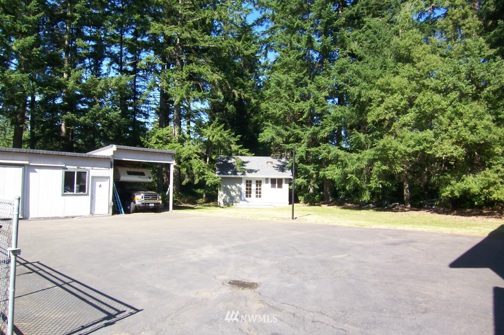 6937 Southeast Olalla Valley Road Port Orchard, WA 98367 - Photo 11 of 24 Gallery Image 11