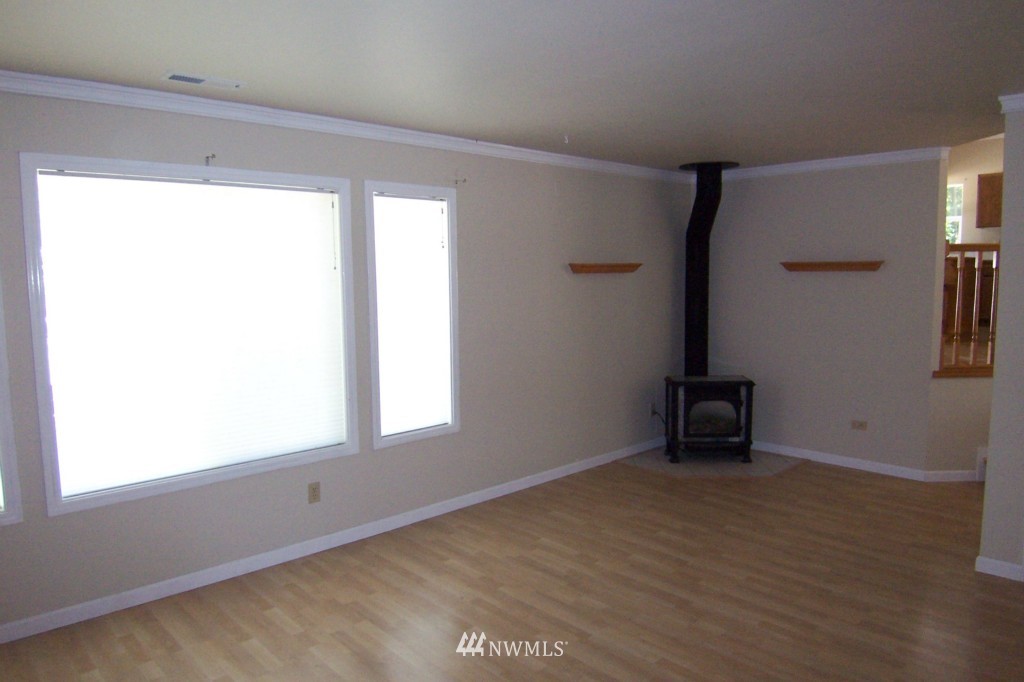 6937 Southeast Olalla Valley Road Port Orchard, WA 98367 - Photo 17 of 24 Gallery Image 17