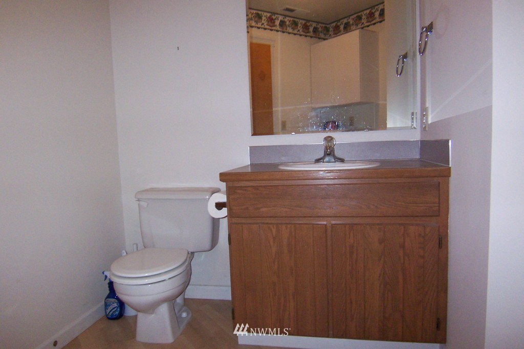 6937 Southeast Olalla Valley Road Port Orchard, WA 98367 - Photo 22 of 24 Gallery Image 22