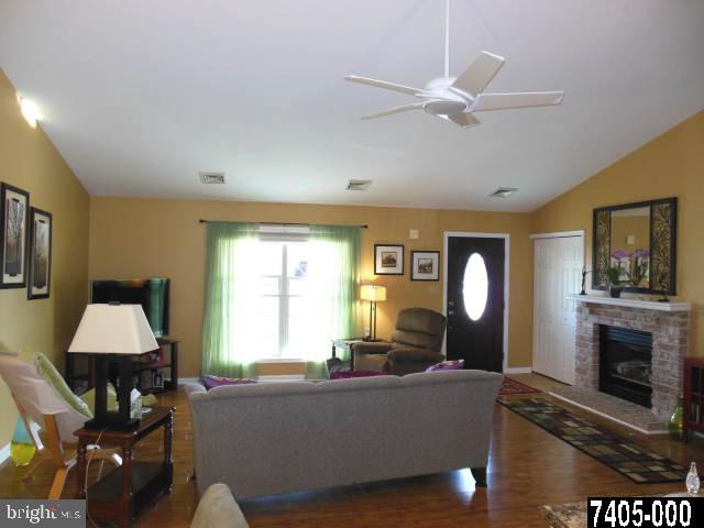 140 Coventry Cross Road Mount Wolf, PA 17347 - Photo 12 of 26 Gallery Image 12