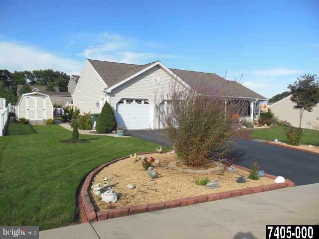 140 Coventry Cross Road Mount Wolf, PA 17347 - Photo 3 of 26 Gallery Image 3
