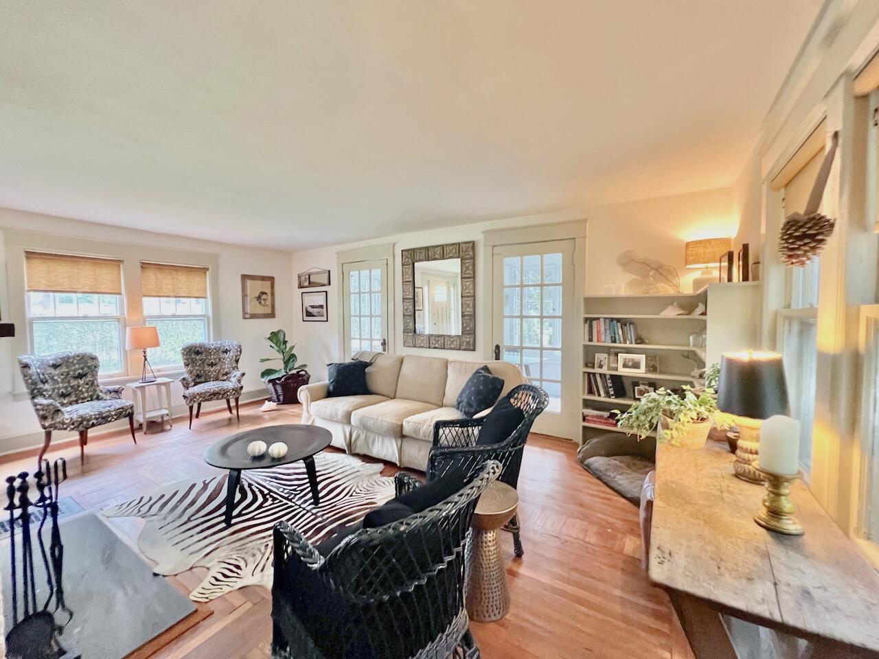 319 Rowayton Avenue Rowayton, CT 06853 - Photo 7 of 25 a living room with furniture and a window