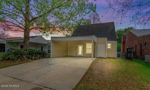 $215,000 | 7141 Point Avery Drive, Baton Rouge, LA 70817