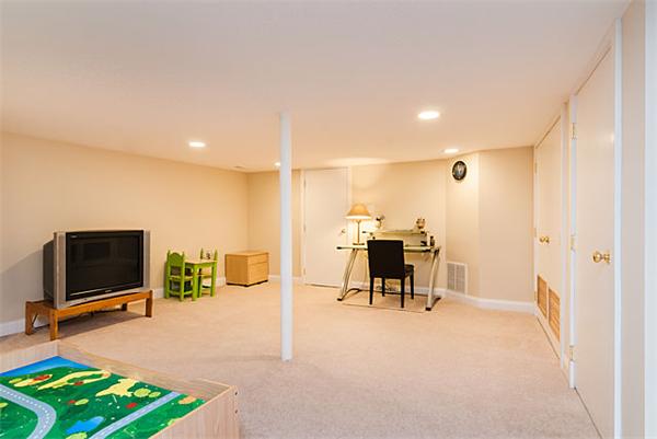 1192 Trapelo Road Waltham, MA 02451 - Photo 17 of 20 Gallery Image 17