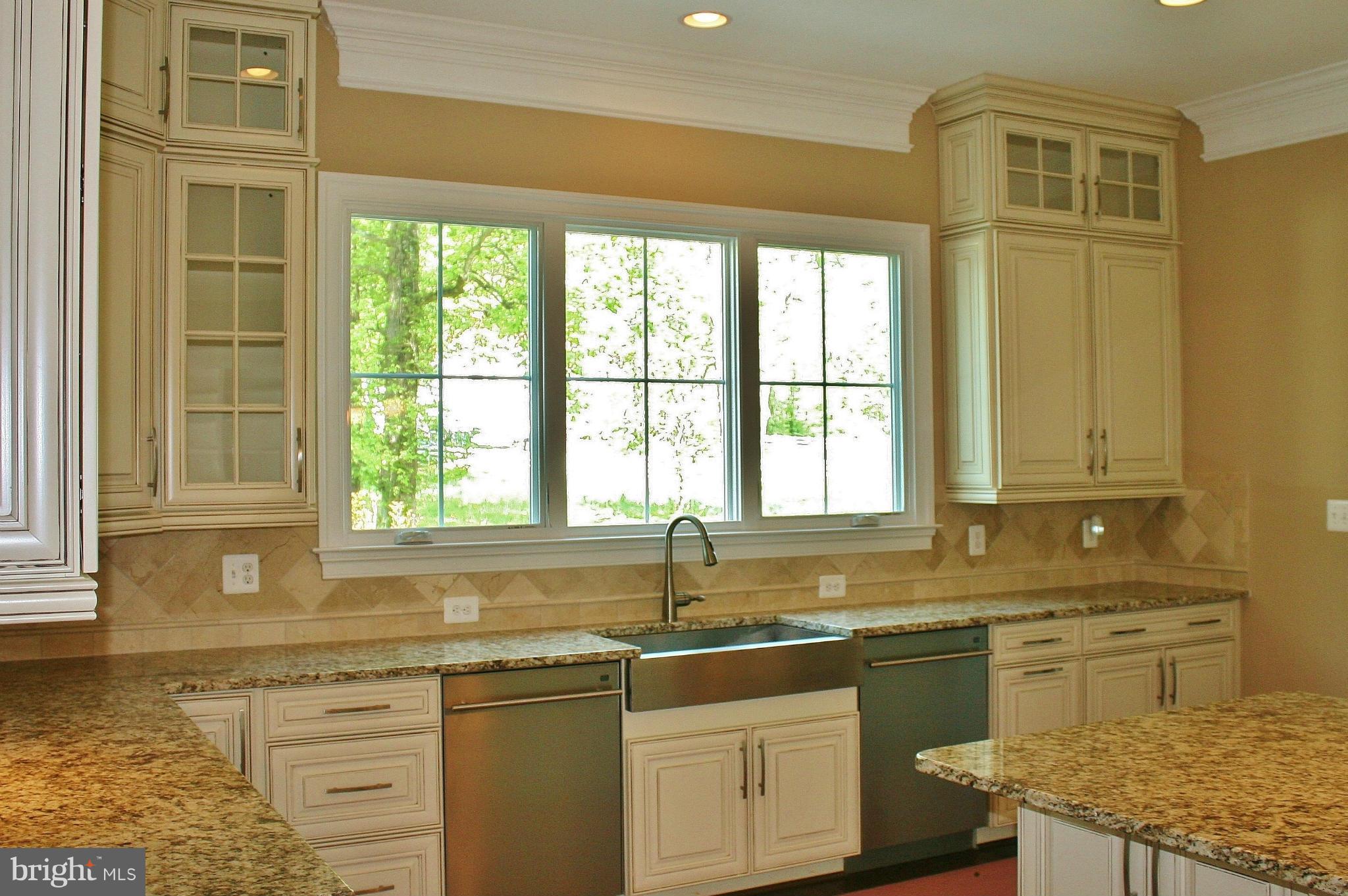 11797 Stuart Mill Road Oakton, VA 22124 - Photo 8 of 30 Kitchen