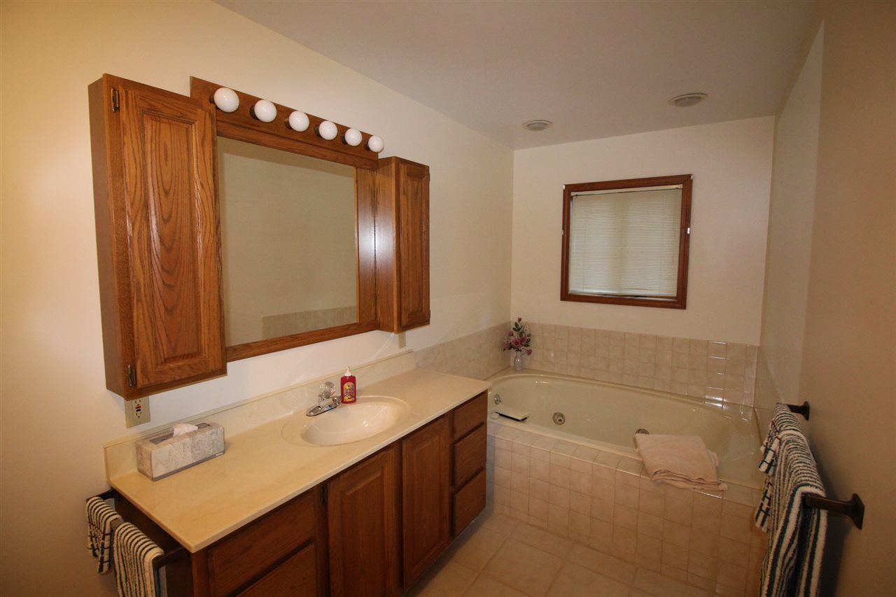 283 South Linwood Beach Road Linwood, MI 48634 - Photo 13 of 17